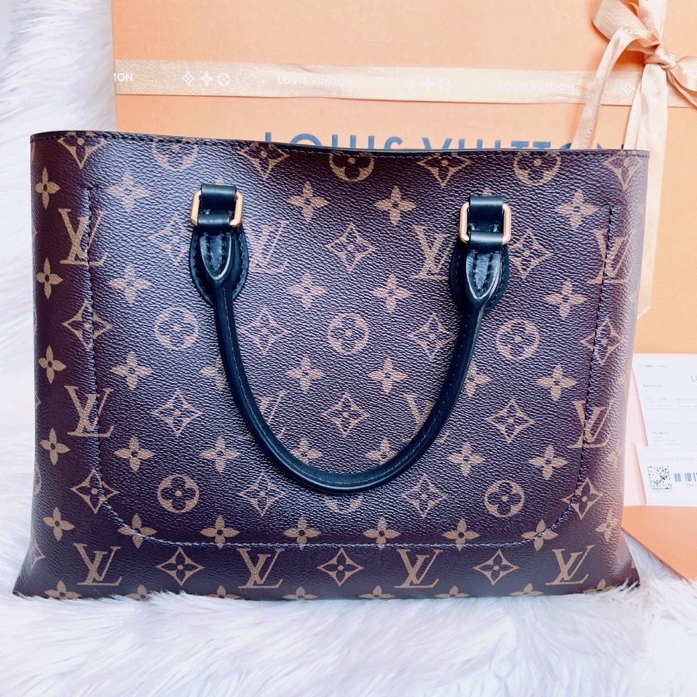 🍾🥂⛔️SOLD!⛔️🥳Louis Vuitton Tote Handbag - Picture 3 of 16